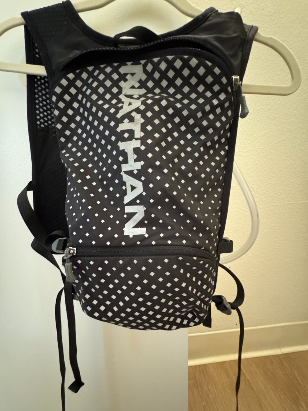 Nathan QuickStart Hydration Vest w/1.5L Bladder